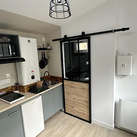 La Petite Maison Derrière La Gare Appartement *